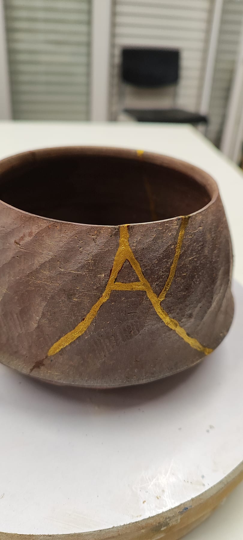 Pieza restaurada con kintsugi